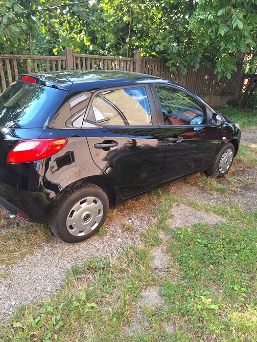 Vând Mazda 2 înmatriculată