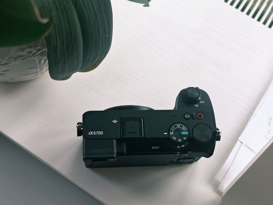 Sony a6700 + Tamron 17-70mm f / 2.8