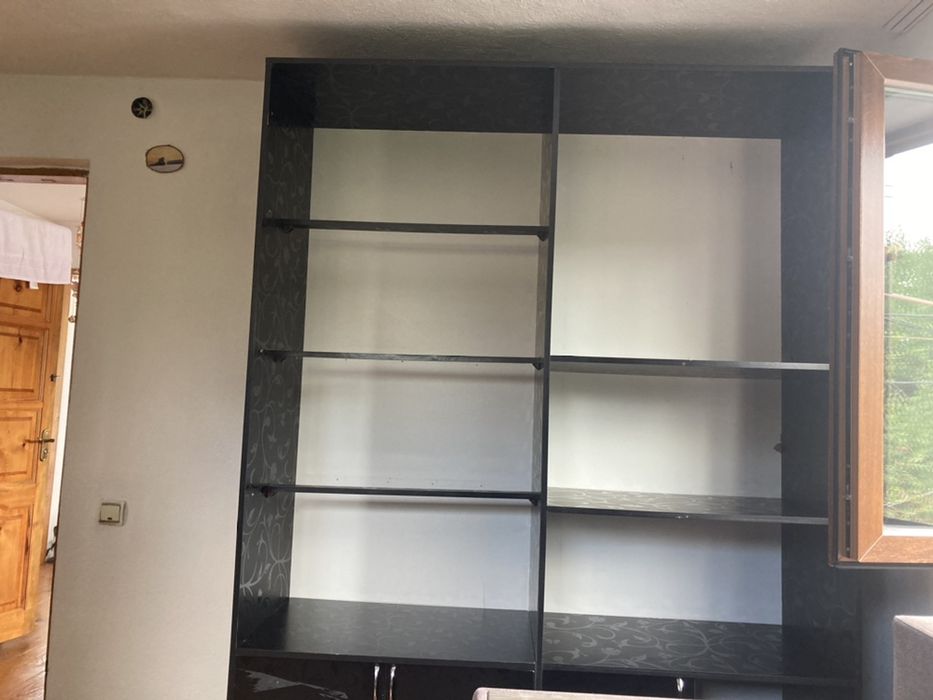 Шкаф, стол для салона