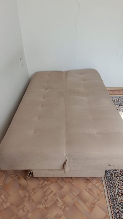 Продам диван рабочий