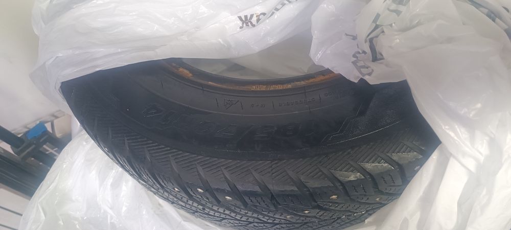 Комплект зимней резины r14