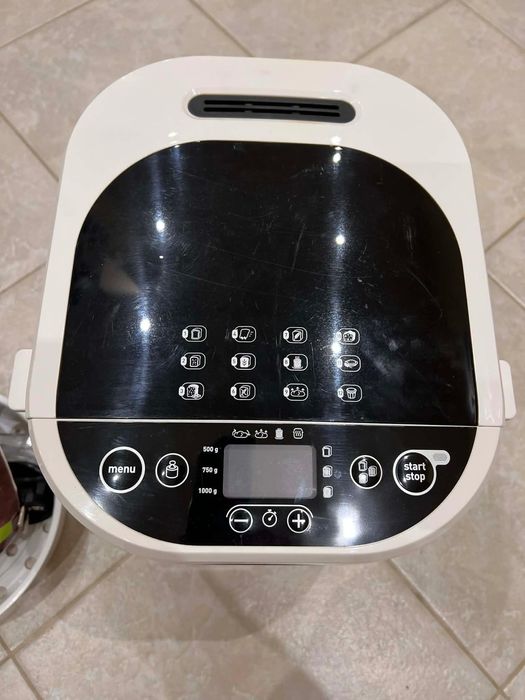 Продавам хлебопекарна Tefal Pain Doré – Simply Bread.