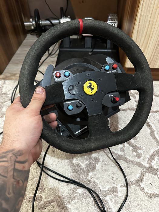Thrustmaster T300 Ferrari Alcantara Edition
