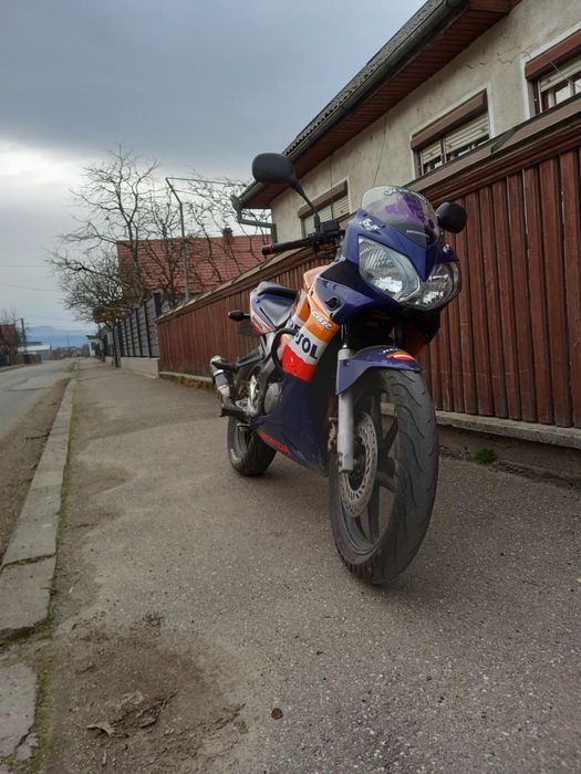 Honda CBR125 R Repsol