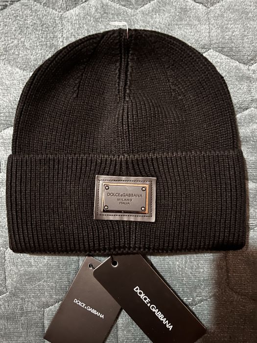 Мъжки шапки топ цена