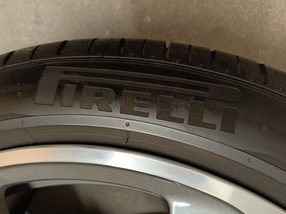 Оригинални джанти с гуми летни 21 цола за Audi Q7 SQ7 дот 2023г