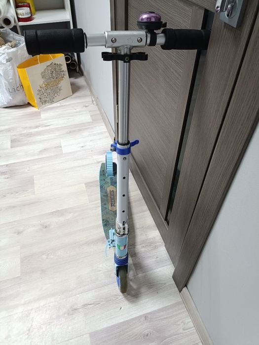 Продам детские самокаты