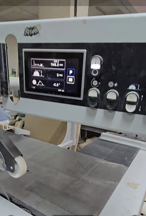 Форматно-раскроечный станок