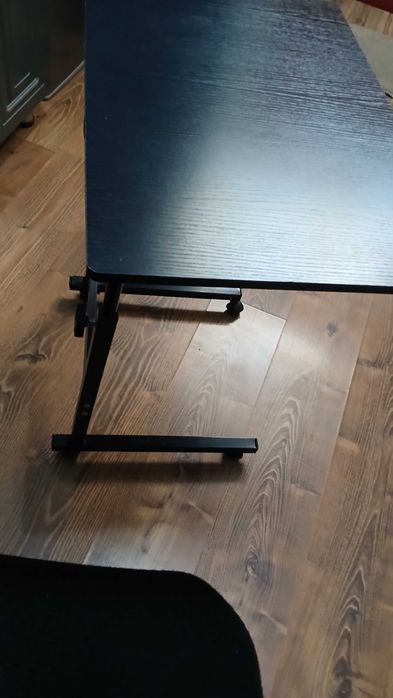 Столик под ноутбук и др.