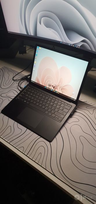Microsoft surface laptop 4