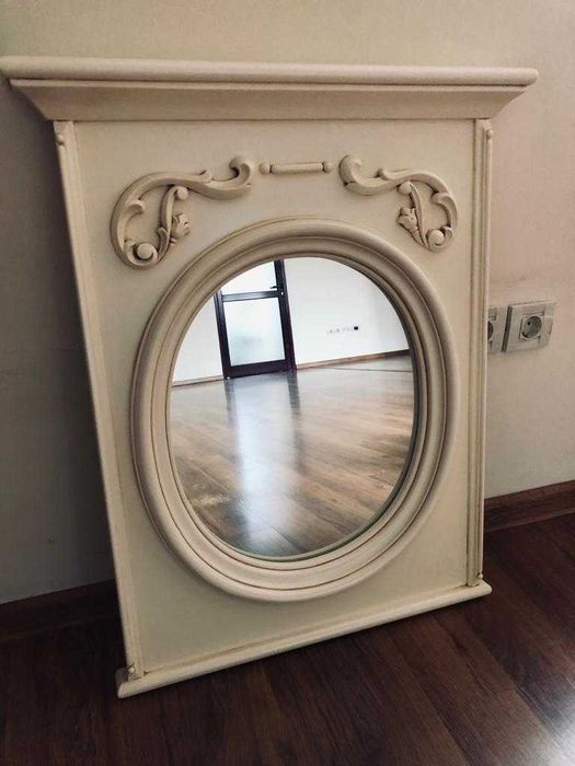 Vând 2 oglinzi baroc aurii – cadru sculptat + 4 lemn alb antichizat