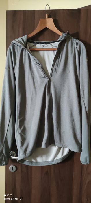 Суичър HM запазен