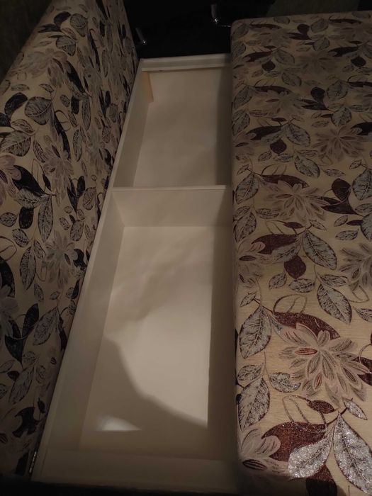 Продам диван раскладной, полуторка (самовывоз)