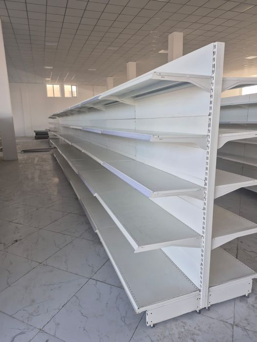 Стеллажи, полки, витрины для магазина металлические полки