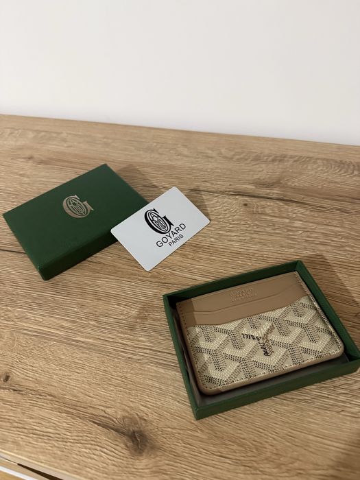 Goyard card holder beige