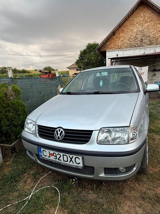 Vând Vw polo 1.4 16v , 75 CP , cutie automată