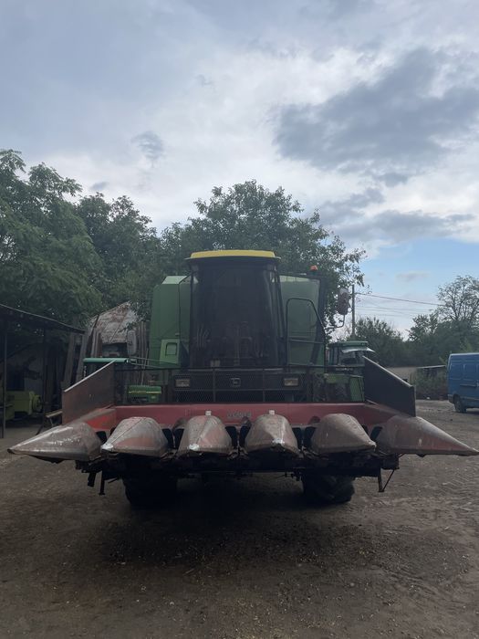 Combina john deere 1075