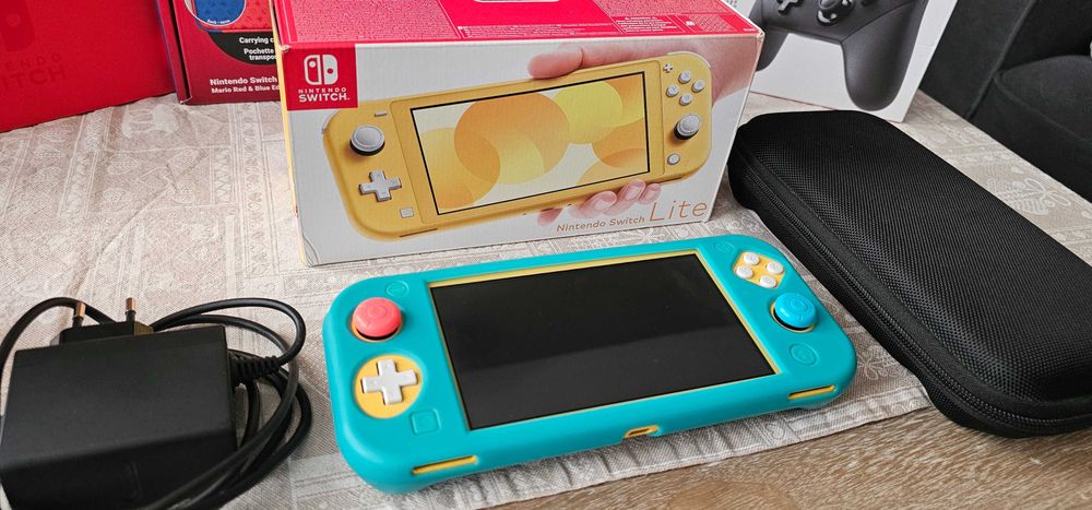 Nintendo Switch Lite Yellow 32 GB + 128GB карта