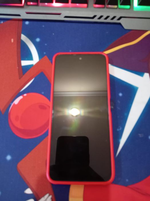 Продам телефон Redmi 12 256/8+4