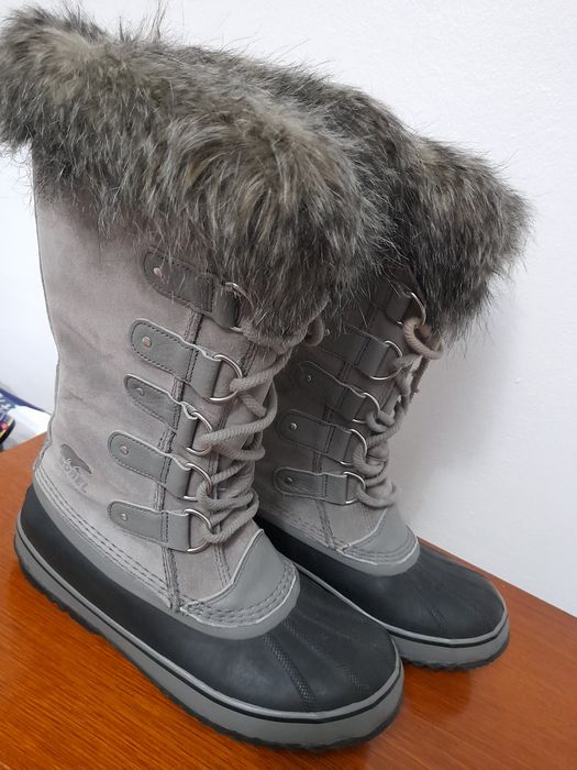 Vînd cizme de zăpadă unisex Sorel  Waterproof