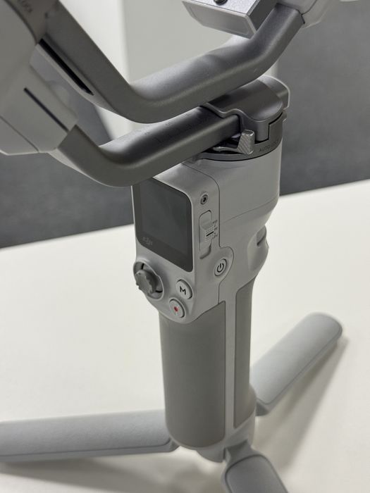 Гимбъл за камера -  DJI RS4 Mini Combo