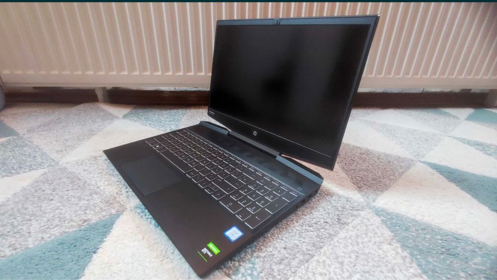 Vând laptop HP in stare bună de functionare