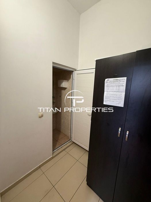 Дава се под наем Магазин в Бургас, Център - 36 кв.м за 248.88 € - Снимка #3