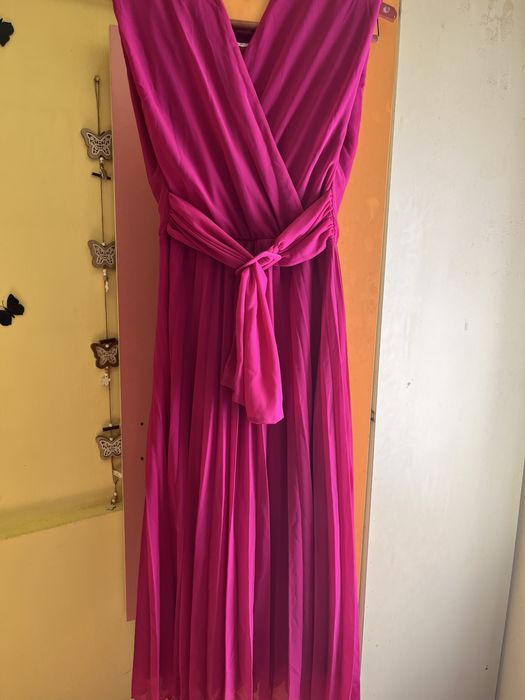 Rochie cu pliuri roz