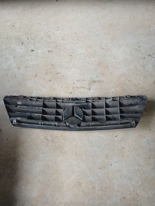 Решетка Mercedes A 168