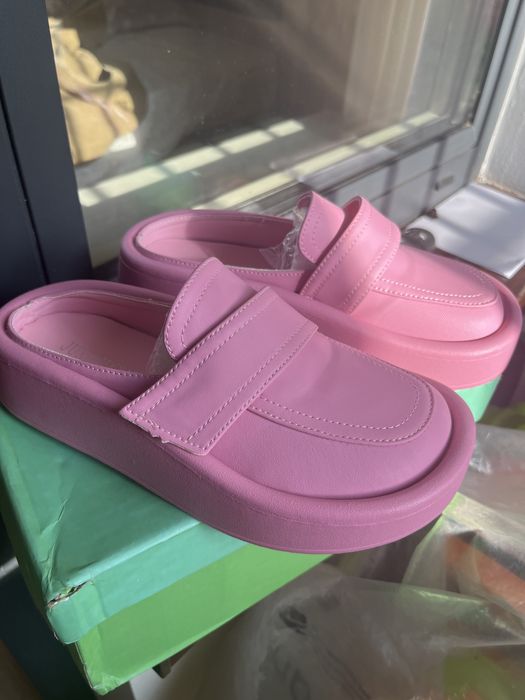 Продам летнюю обувь