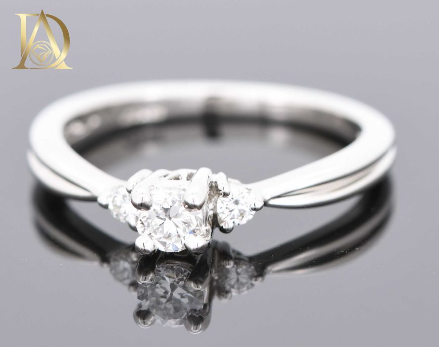 Нов Златен Пръстен с 0.29кт Естествени Диаманти