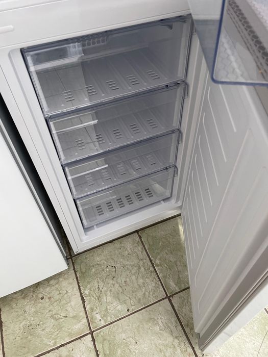 Холодильники Hansa , Beko