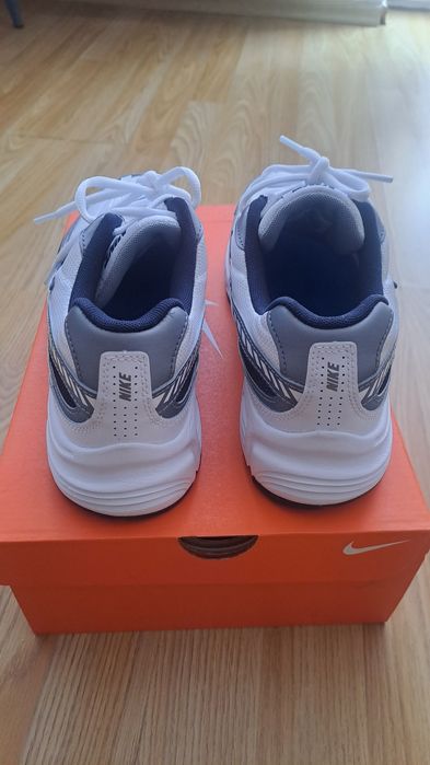 Nike INITIATOR barbati 42