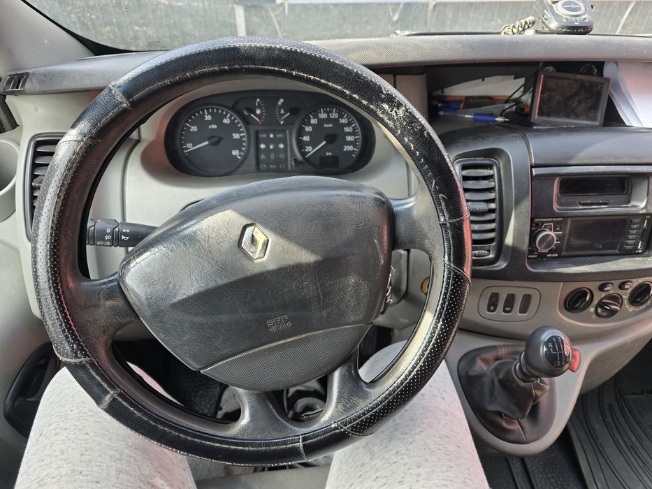 Renault trafic 11