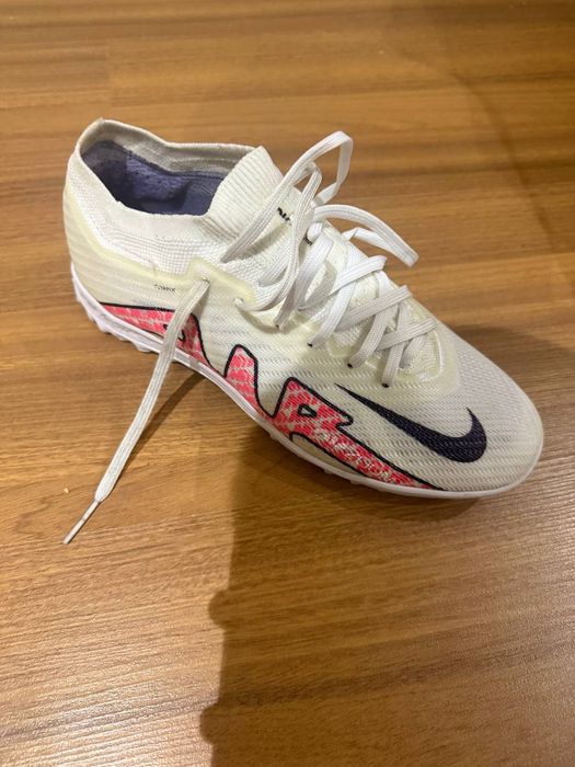 Nike airzoom razmer 40