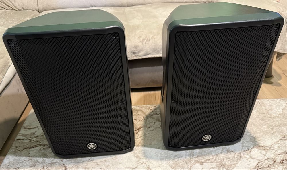 Vand boxe Yamaha DBR 15 + huse - 2 buc