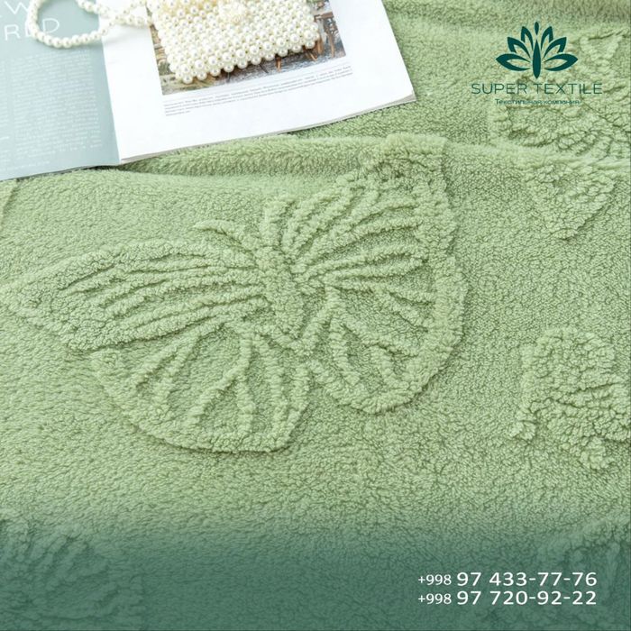 Плюшевые пледы в недных расцветках