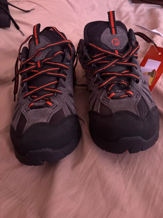 Туристически обувки