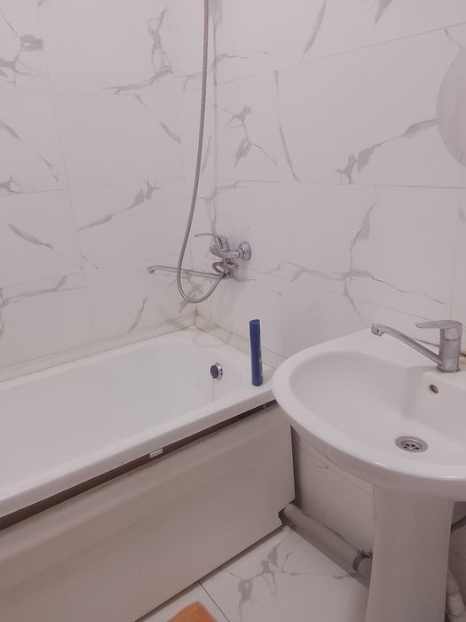 Kvartira  bollarga yangi darxonda metroga yaqin