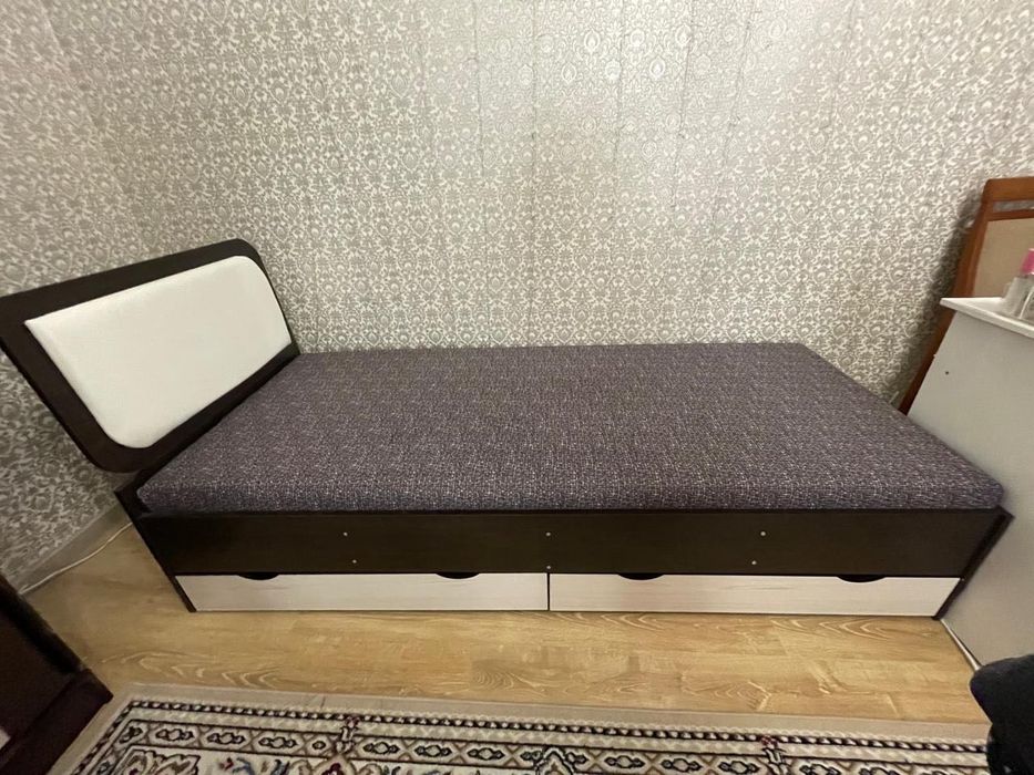 Кровать односпальная