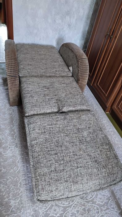 Мягкий уголок (диван и 2 кресла)