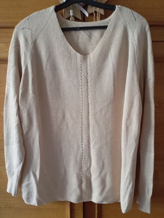 Продам женские вещи ( много)
