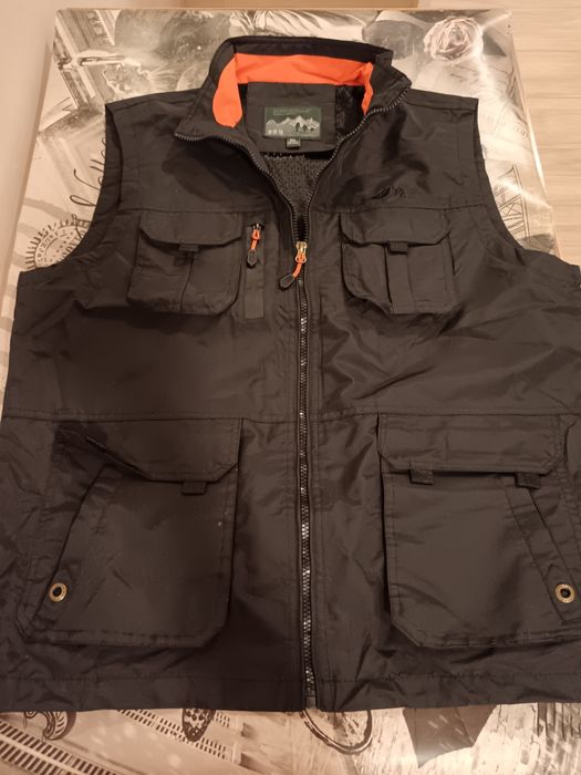 Продам жилетку. Новая