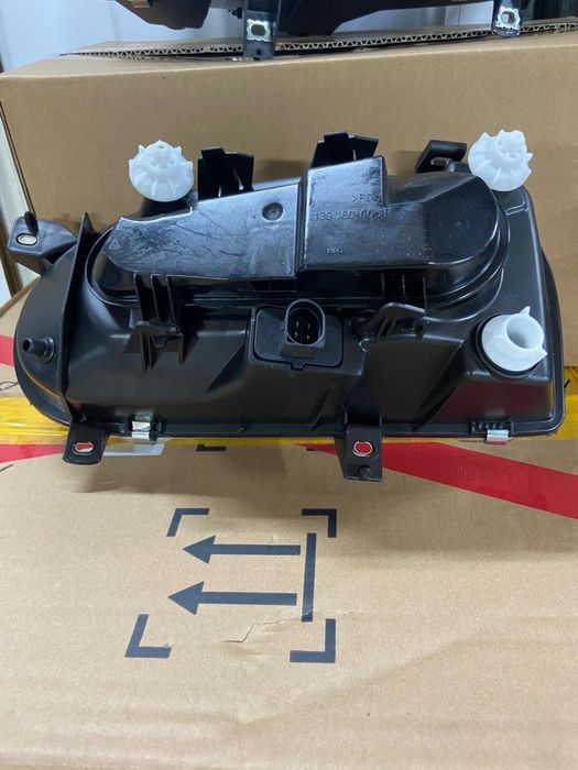 GOLF-3 Белый Хрусталь Фара