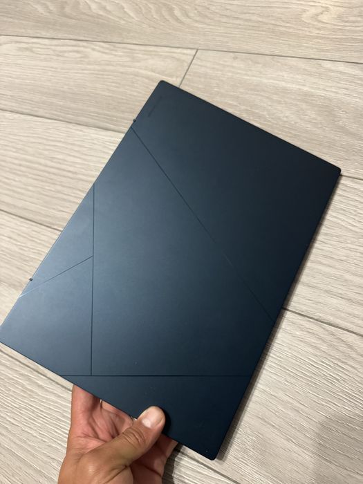 Laptop Asus zenbook 14 i5 gen 12