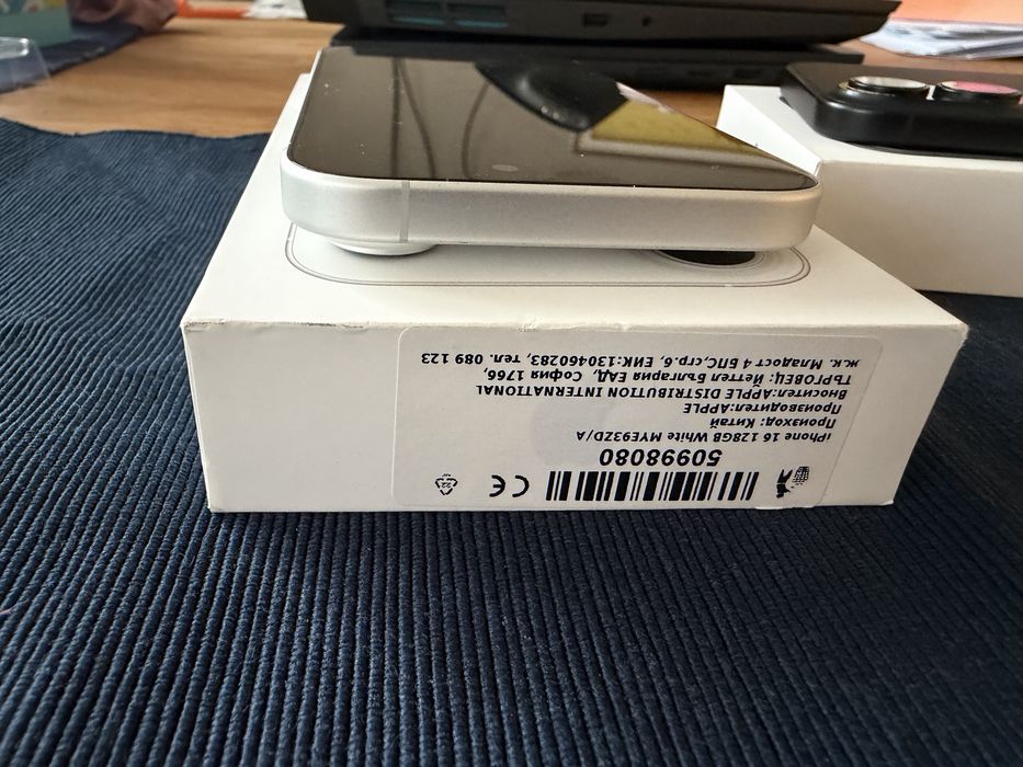 2 броя iPhone 16 (128GB) – Пакет 1000€ (или 600€ за брой)