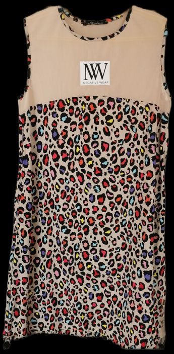Нови рокли Pause