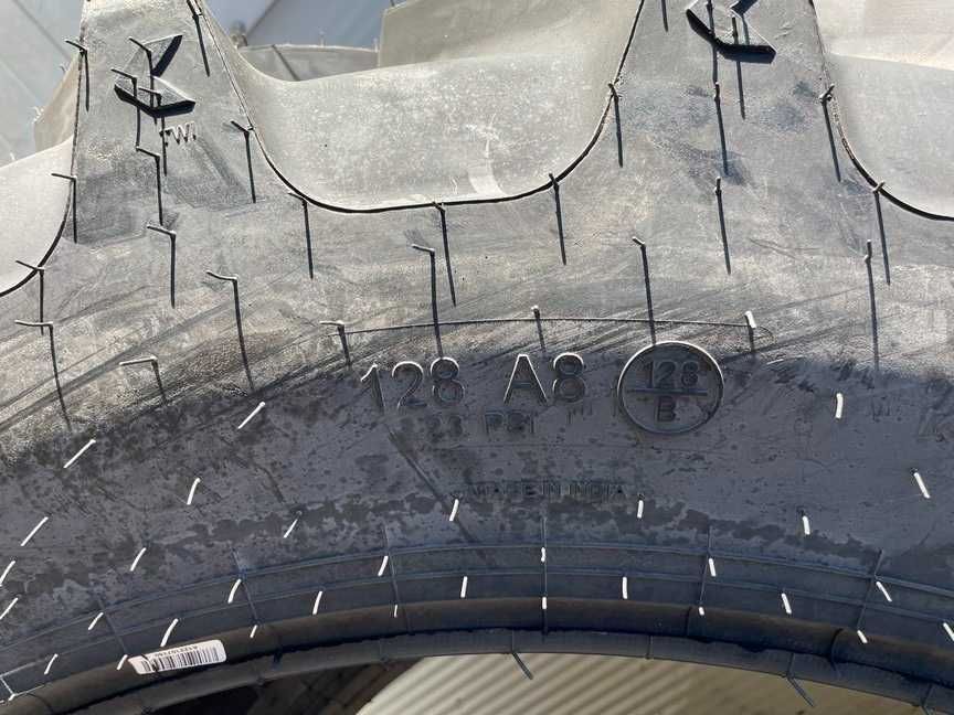 13.6-36 Anvelope noi agricole de tractor spate 12.4-36 CEAT livrare