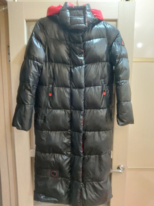 Продам пуховик б/у
