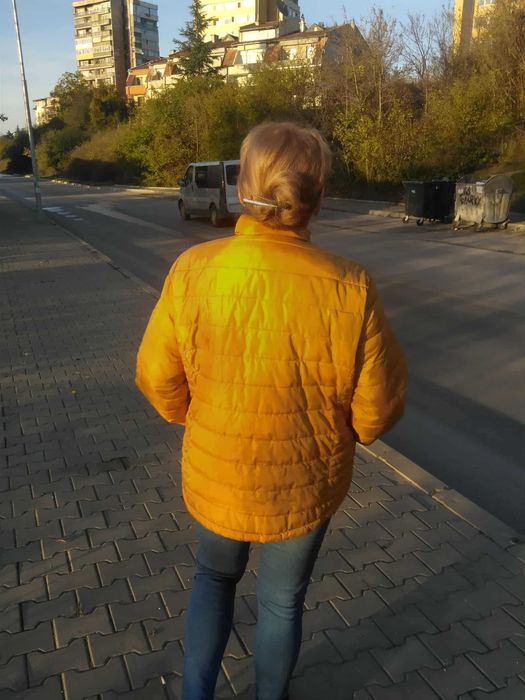 Две дамски якета за 30 лв.